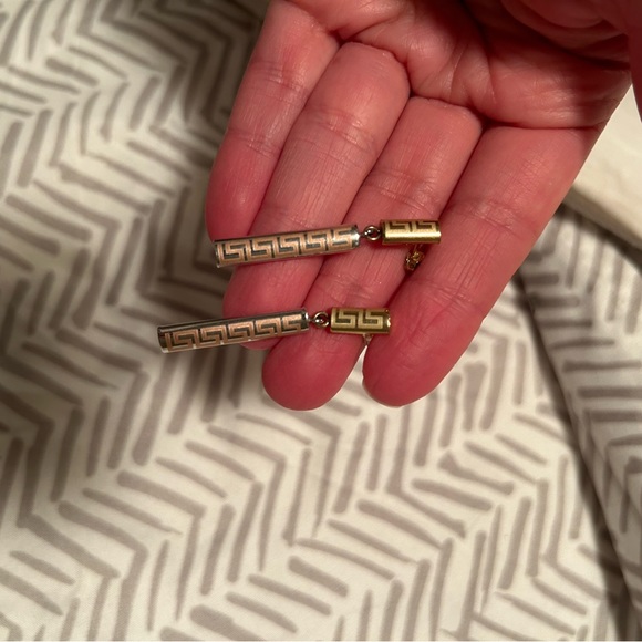 Versace design hanging earrings - Picture 2 of 2